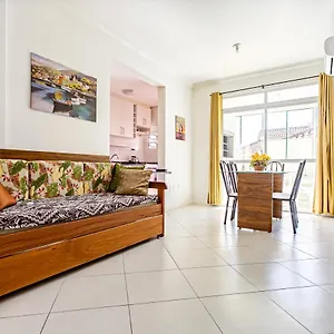 Apartamento Apto 2 Suites, Ideal Famílias, 30m Do Mar, Florianópolis